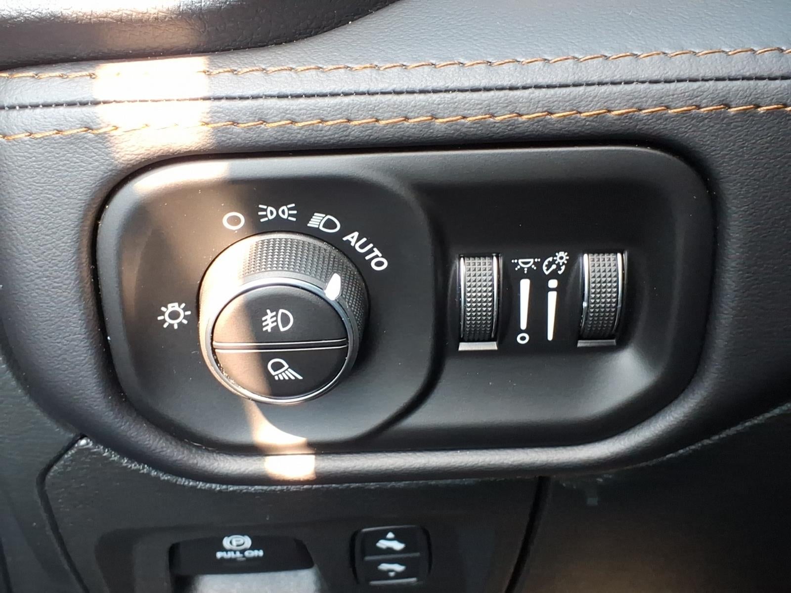 2022 RAM 1500 Limited Longhorn Crew Cab 4x4 5'7" Box