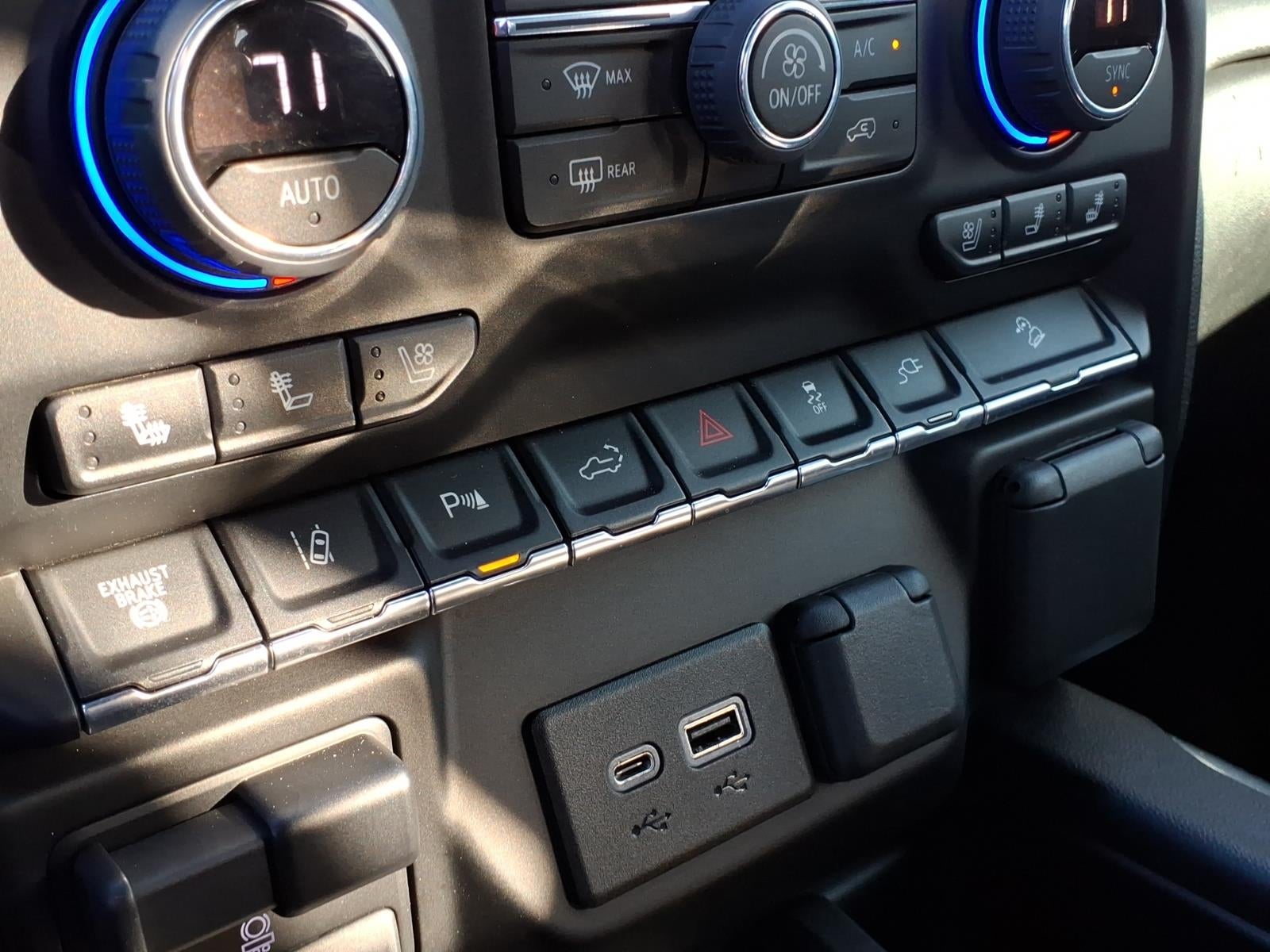 2022 Chevrolet Silverado 3500 HD High Country