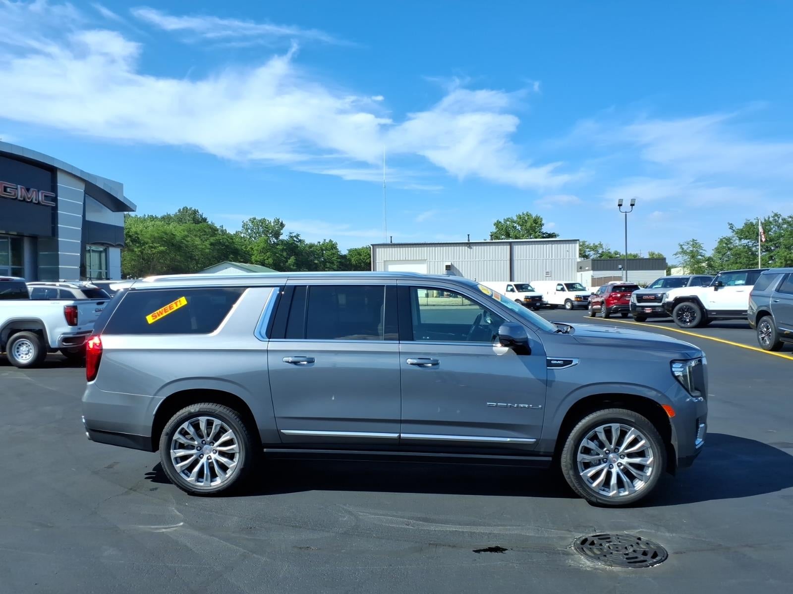 2022 GMC Yukon XL Denali