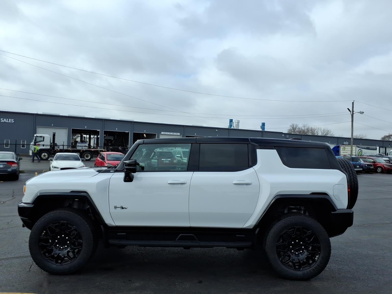 2026 GMC HUMMER EV SUV 2X