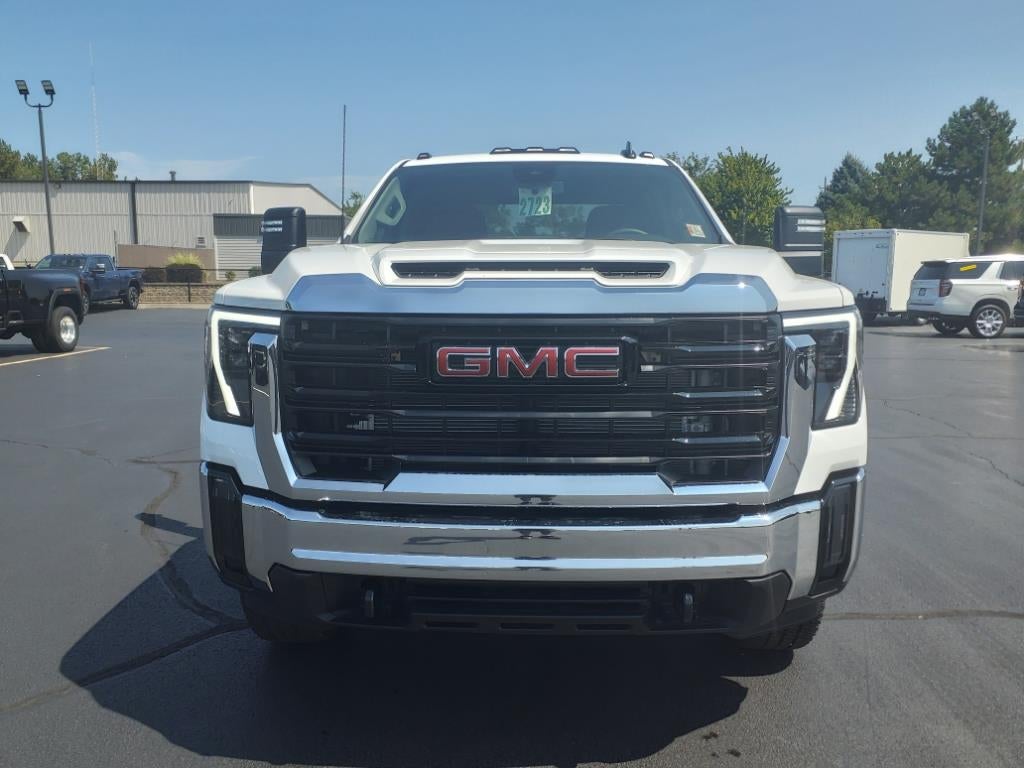 2024 GMC Sierra 2500 HD Pro