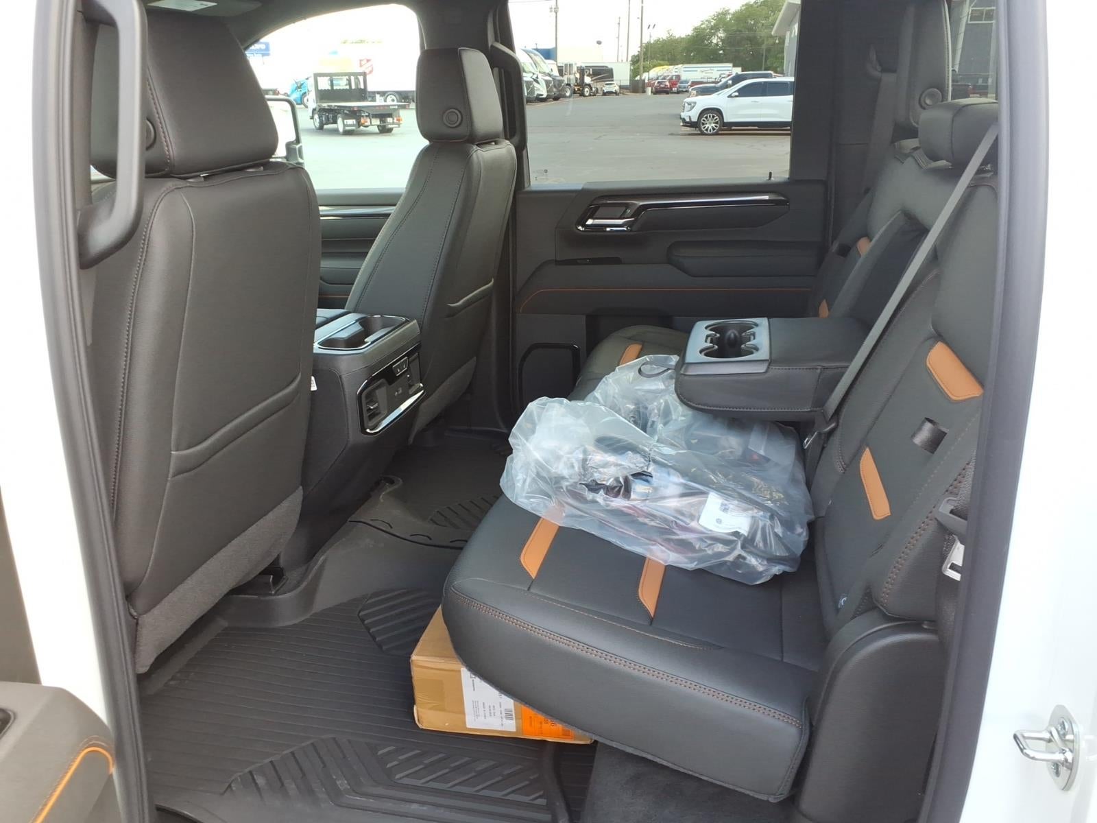 2026 GMC Sierra 3500HD AT4 - Photo 29