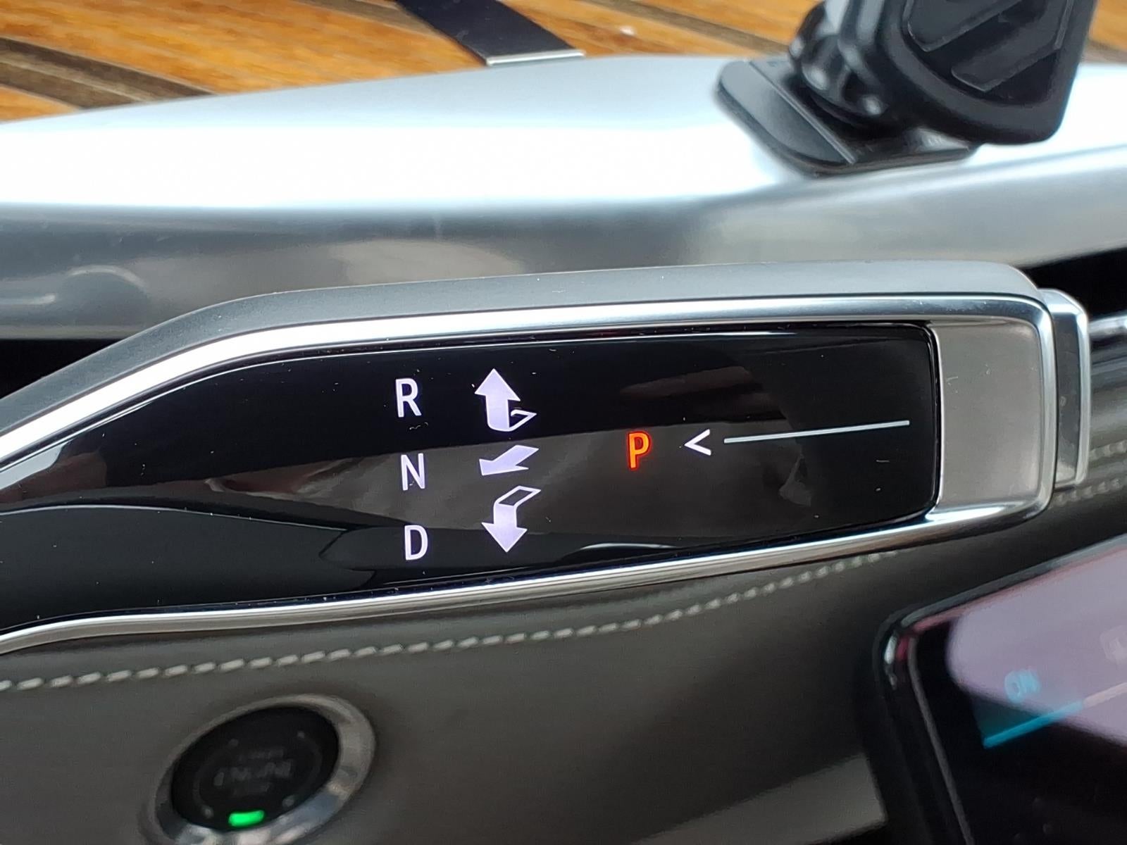 2025 Cadillac Escalade ESV Sport Platinum