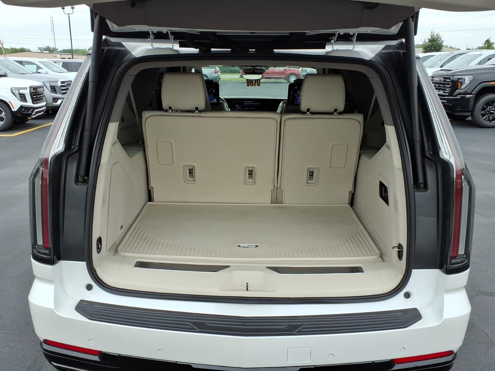 2025 Cadillac Escalade ESV Sport Platinum