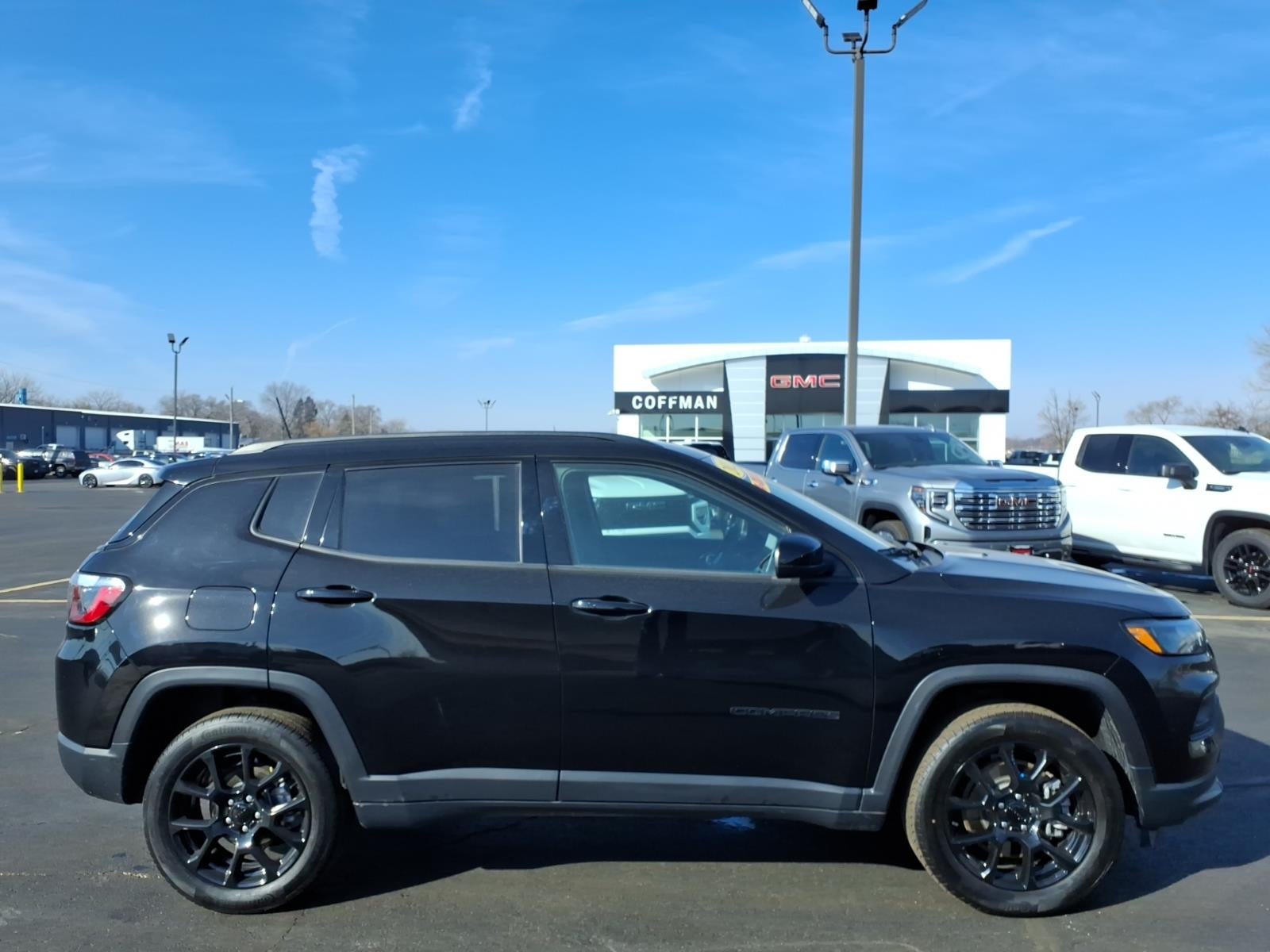 2023 Jeep Compass Altitude