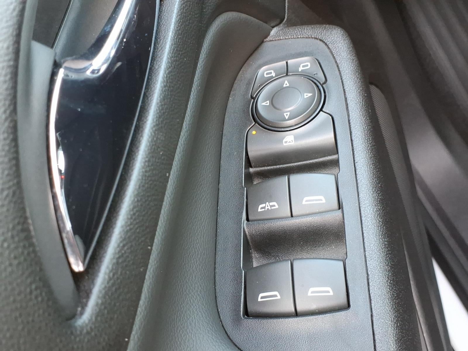 2019 Chevrolet Equinox LT - Photo 18