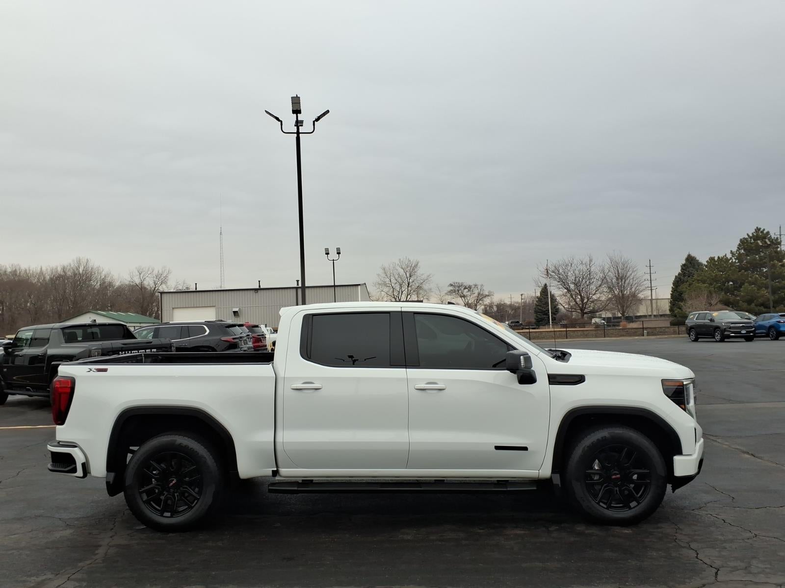 2023 GMC Sierra 1500 Elevation