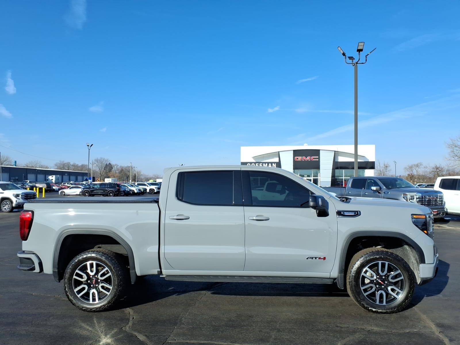 2025 GMC Sierra 1500 AT4