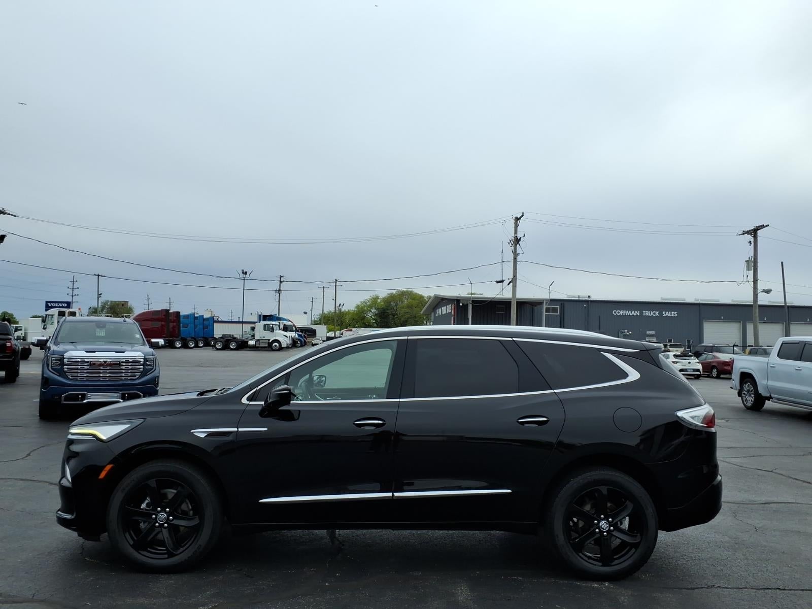 2023 Buick Enclave Essence
