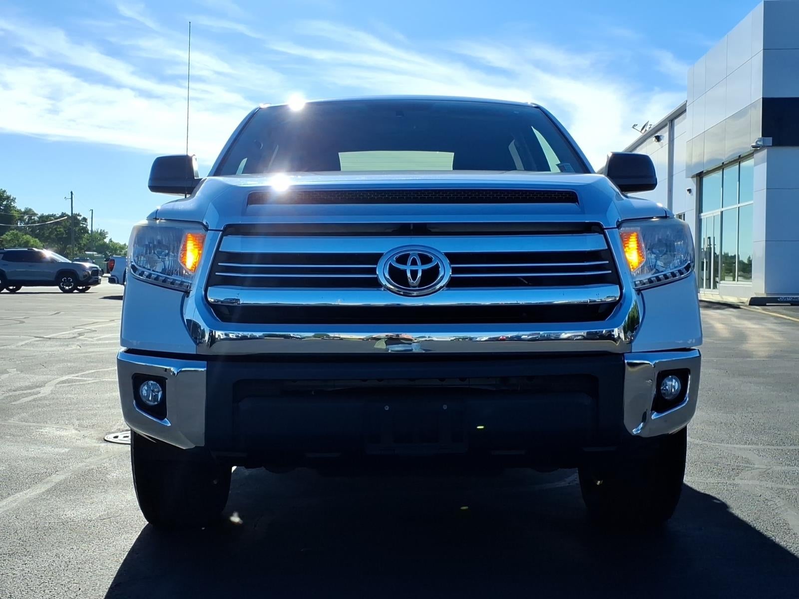 2016 Toyota Tundra 4WD Truck SR5