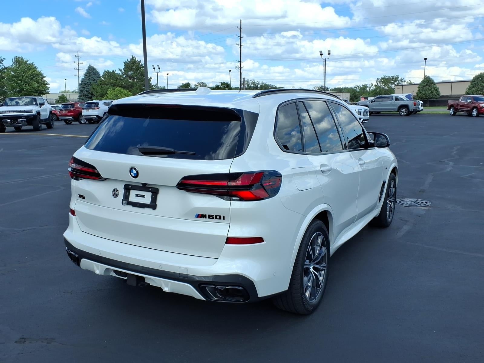 2026 BMW X5 M60i